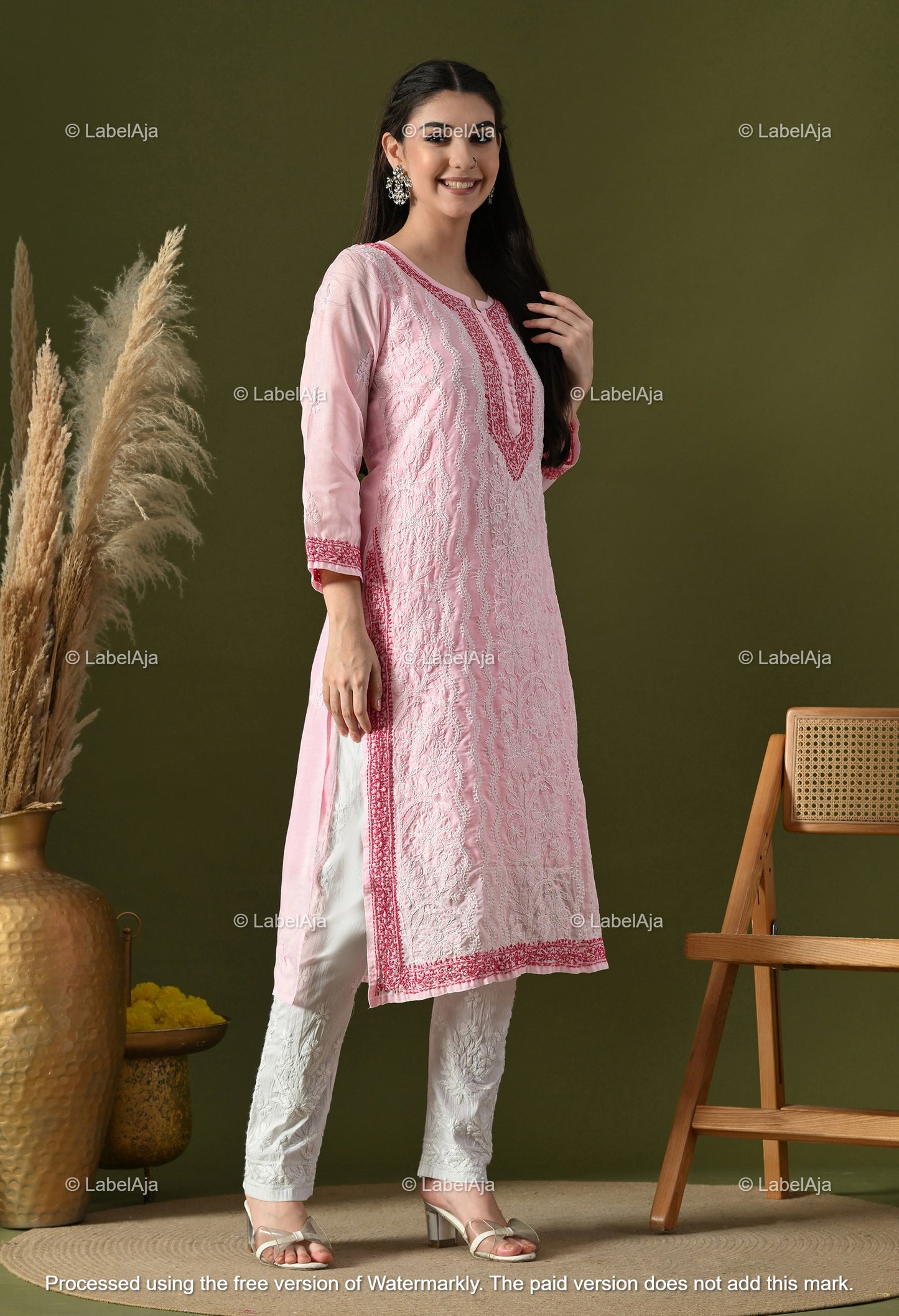 Adaa Cotton Chikankari kurti with matching slip