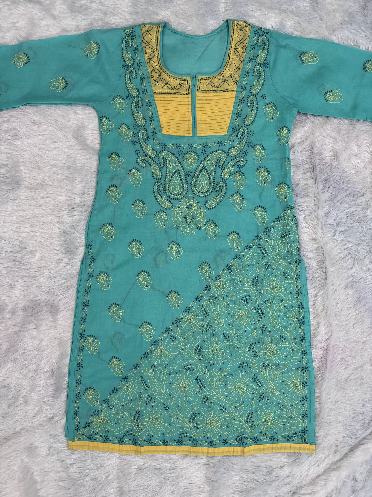 Cotton Lucknowi Chikankari Kurta