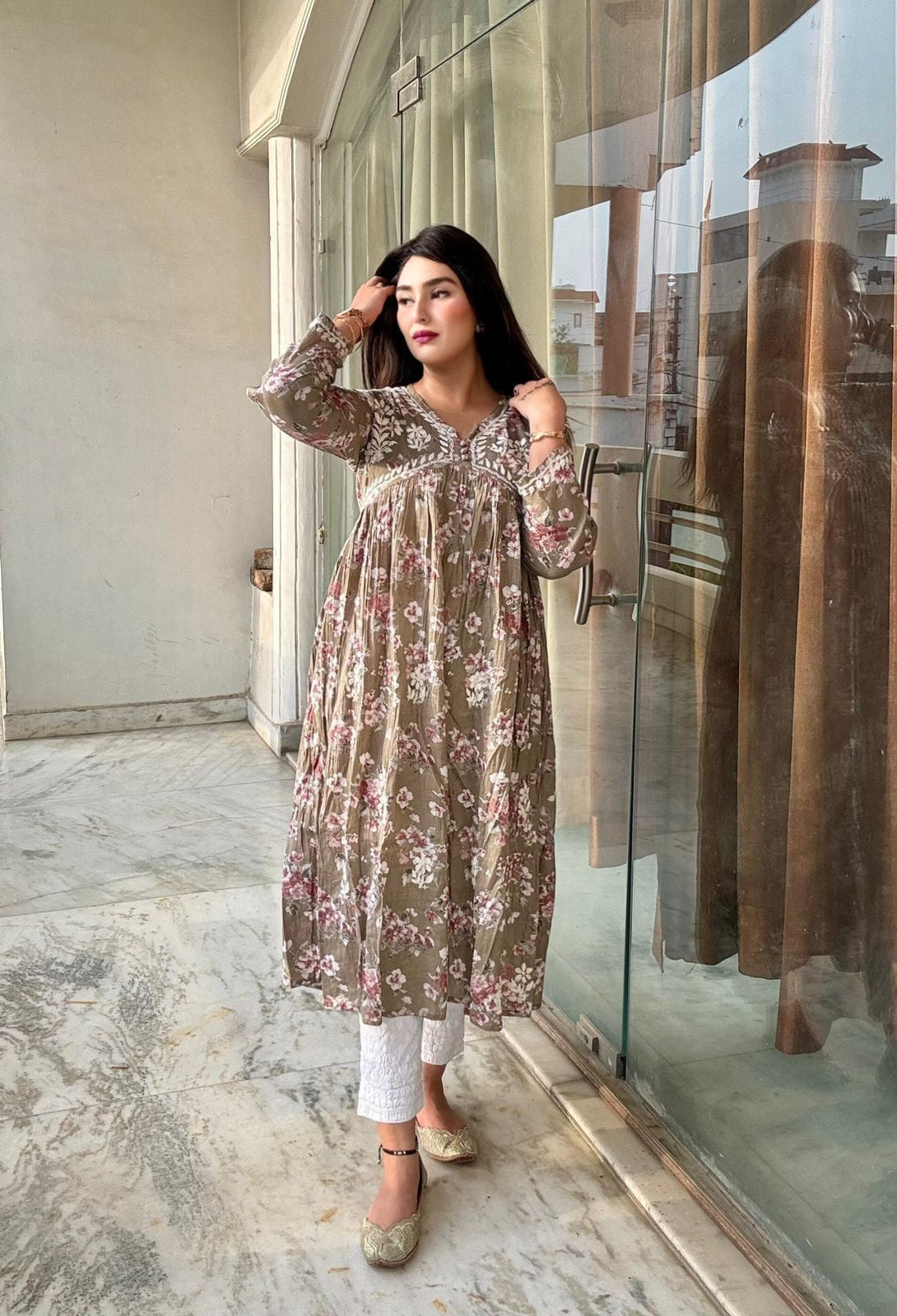 Alia mulmul chikankari anarkali kurti