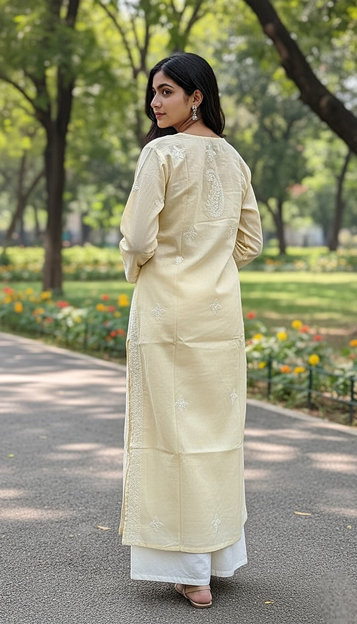 Cotton chikankari kurti with matching slip