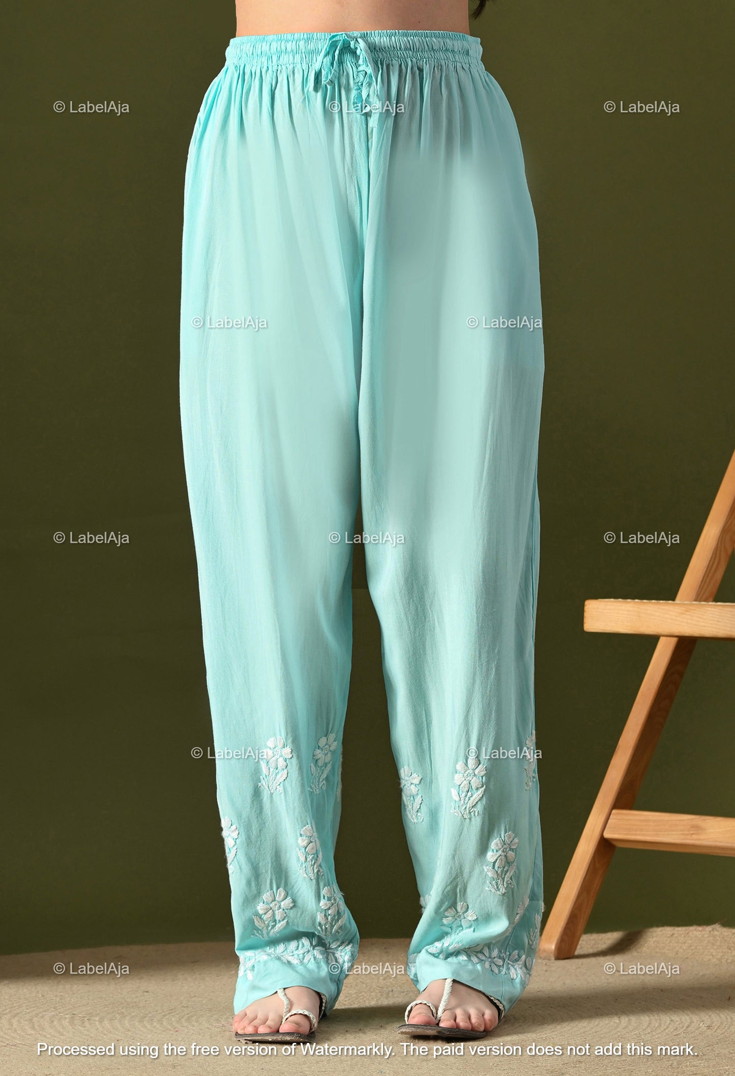 Aavya rayon cotton sleevless  Kurti and Palazzo set