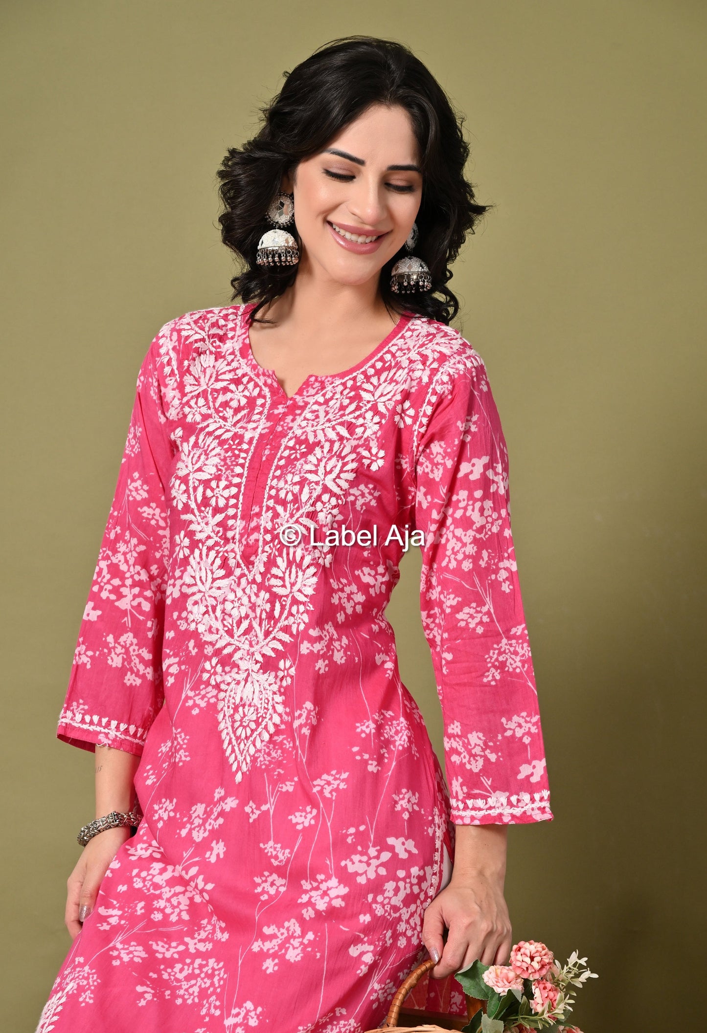 Pankhuri mulmul long chikankari kurti
