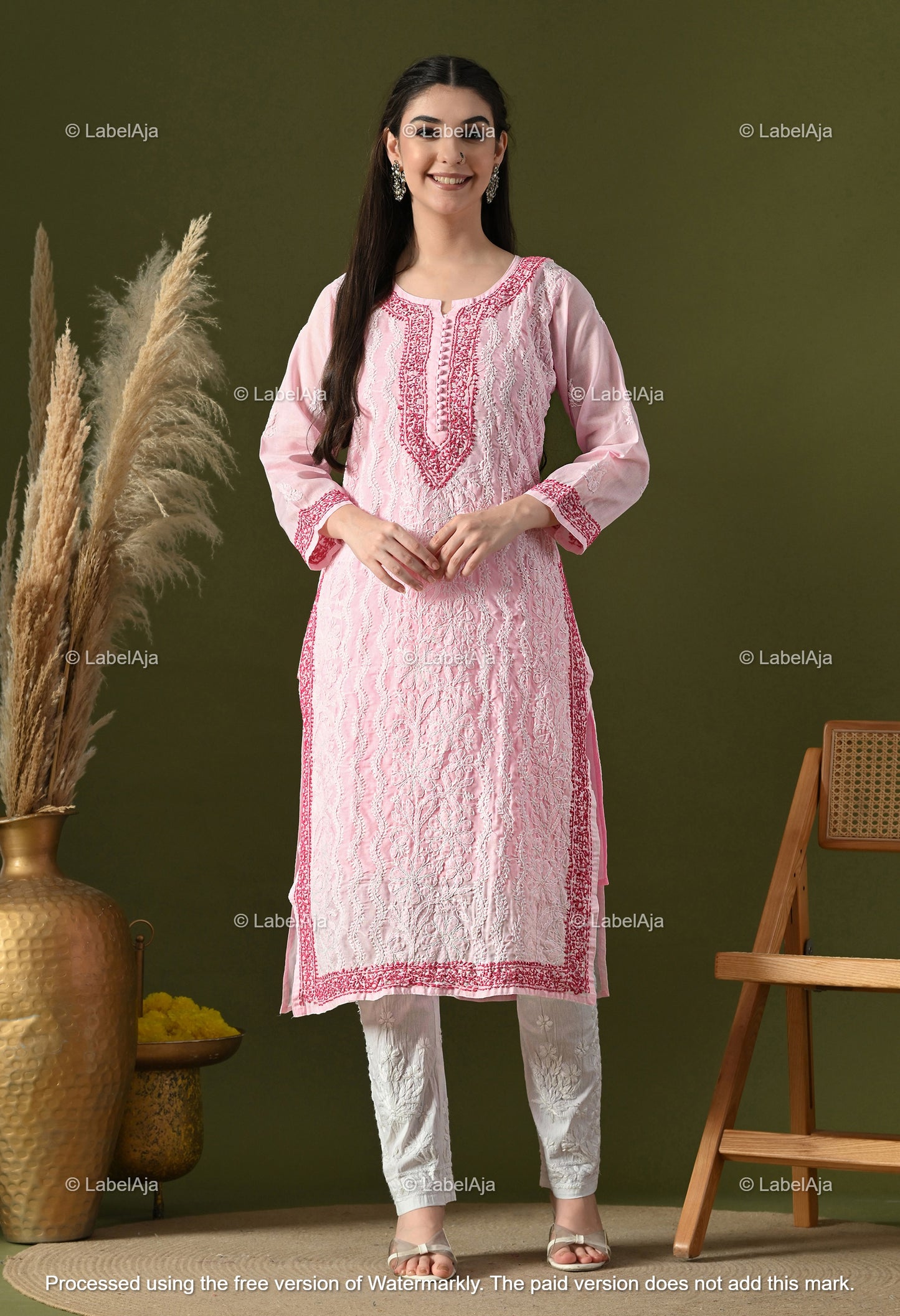 Adaa Cotton Chikankari kurti with matching slip