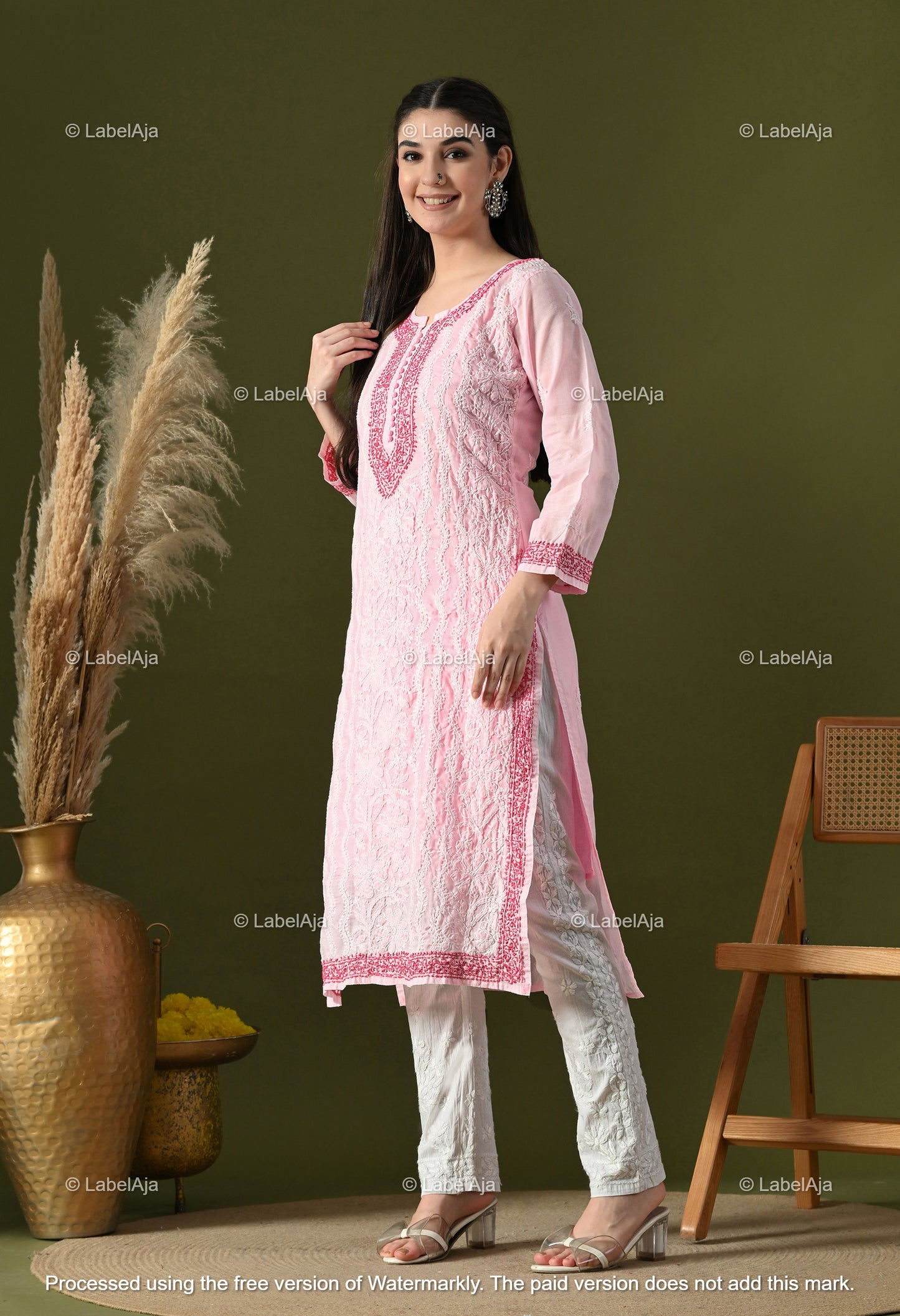 Adaa Cotton Chikankari kurti with matching slip