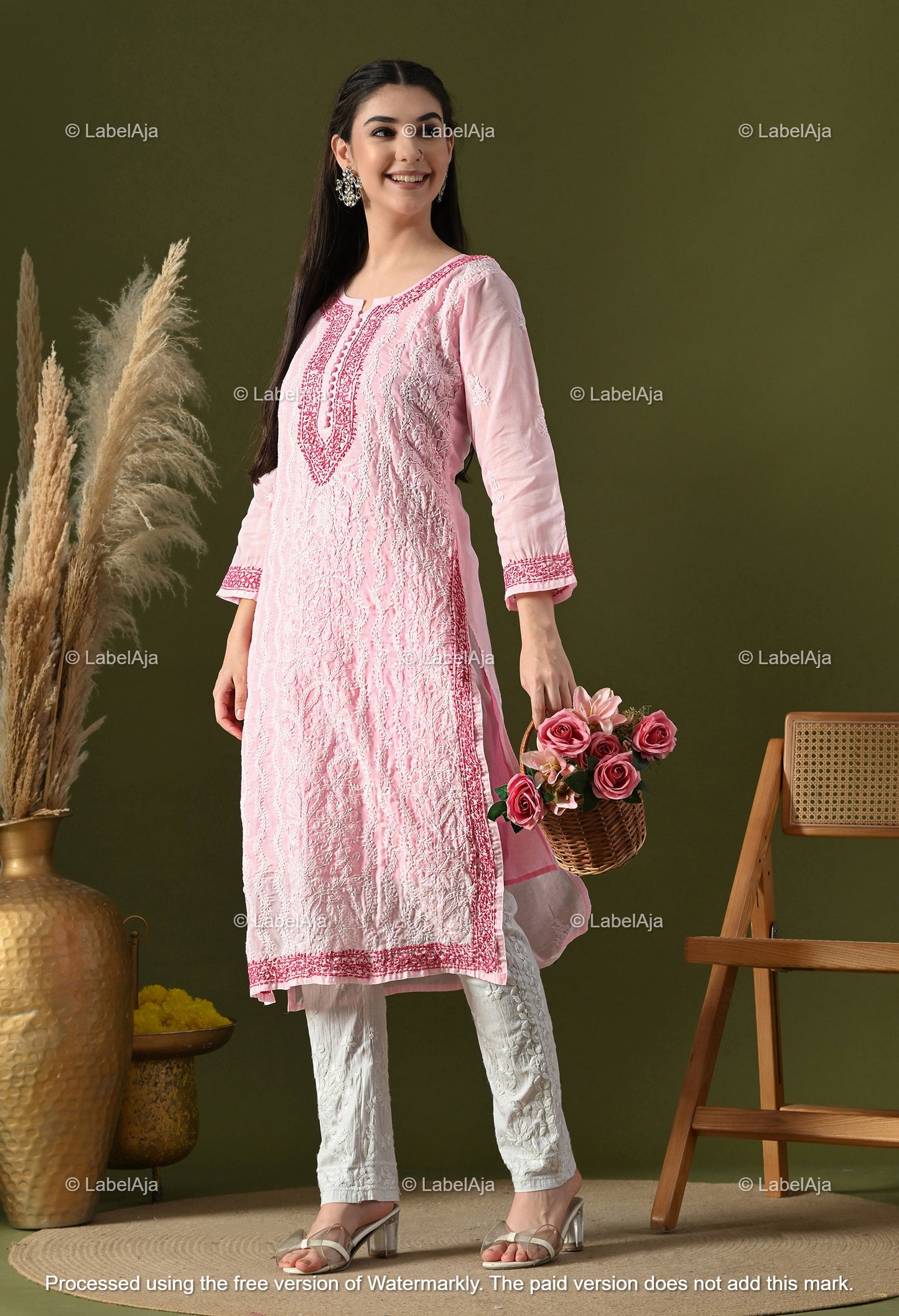 Adaa Cotton Chikankari kurti with matching slip