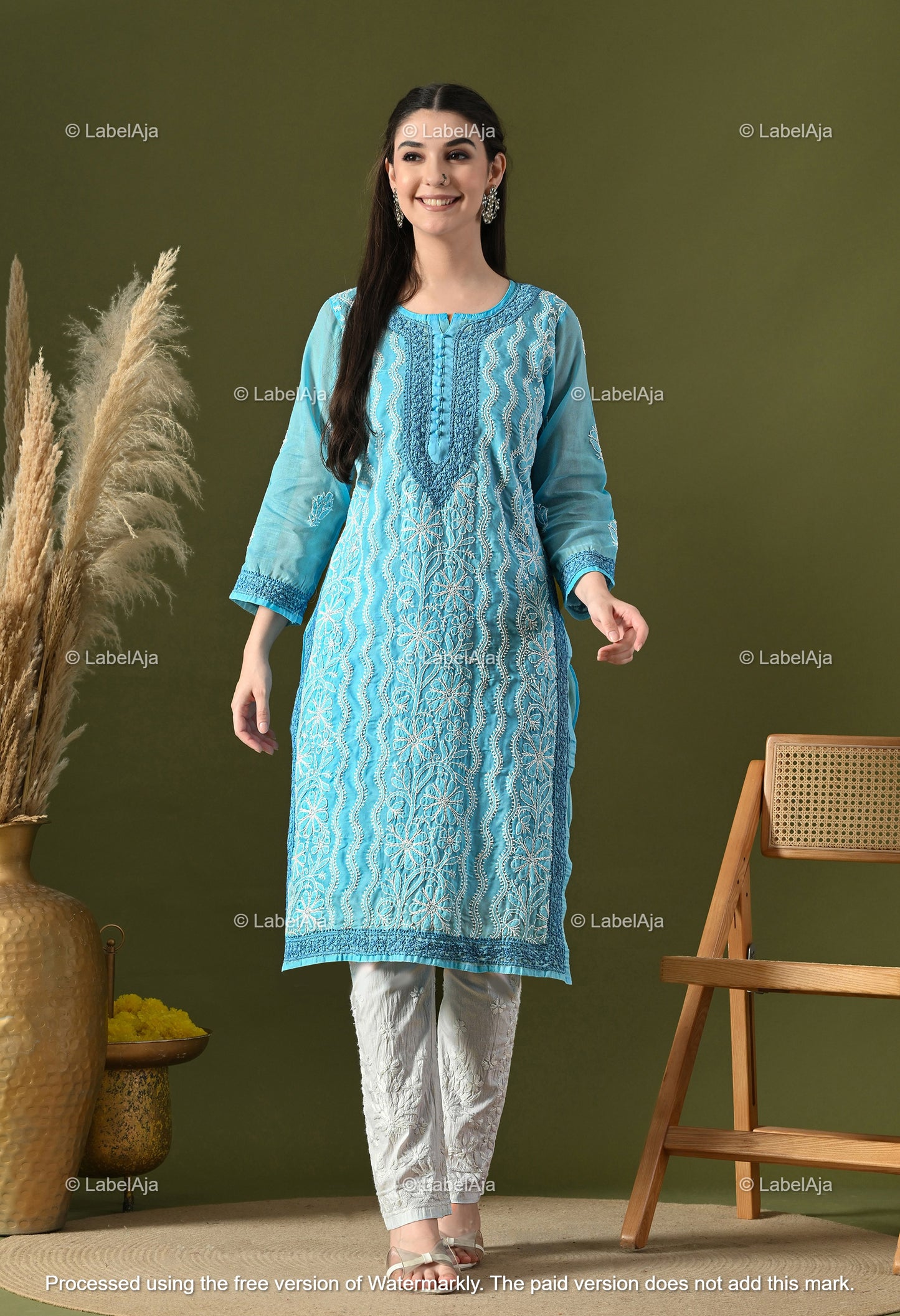 Adaa Cotton Chikankari kurti with matching slip