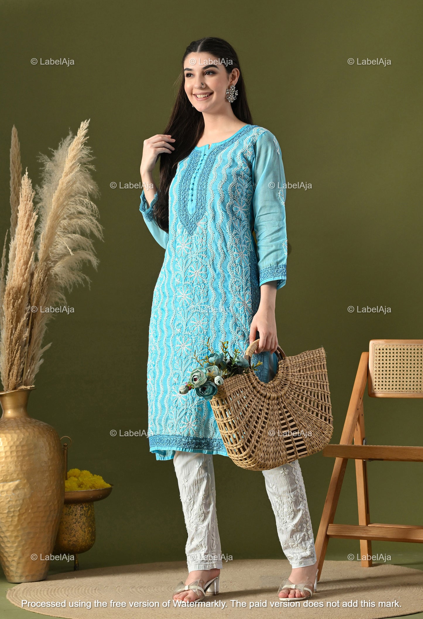 Adaa Cotton Chikankari kurti with matching slip