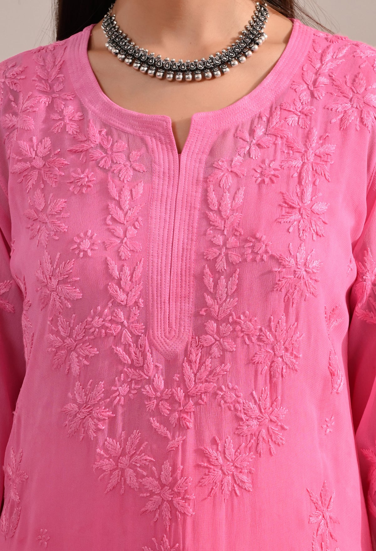 Sana viscose chikankari kurti