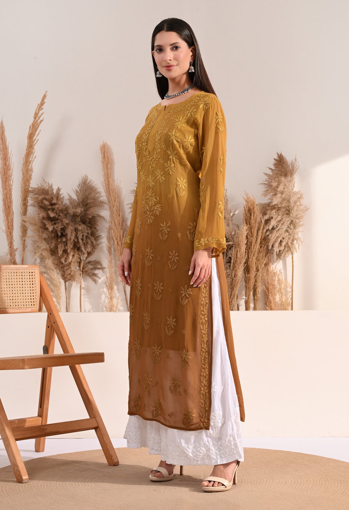 Sana viscose chikankari kurti