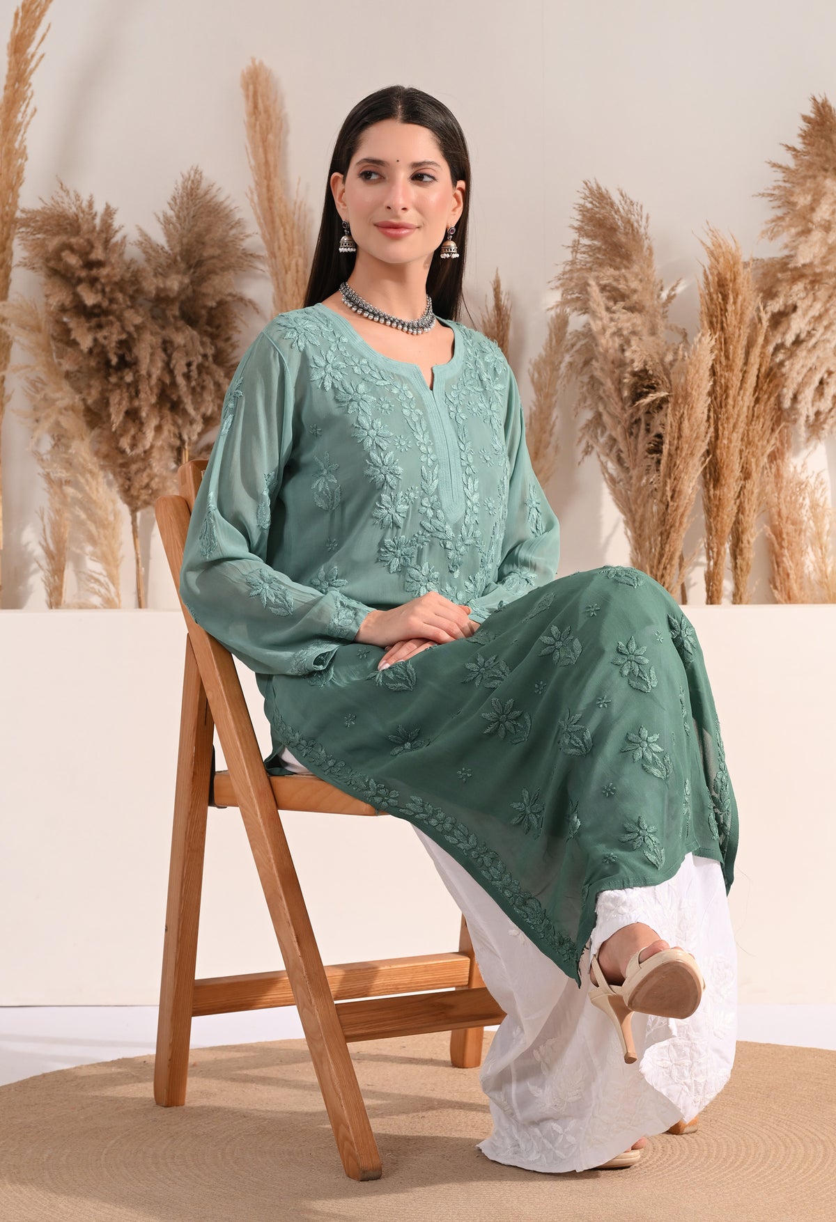 Sana viscose chikankari kurti