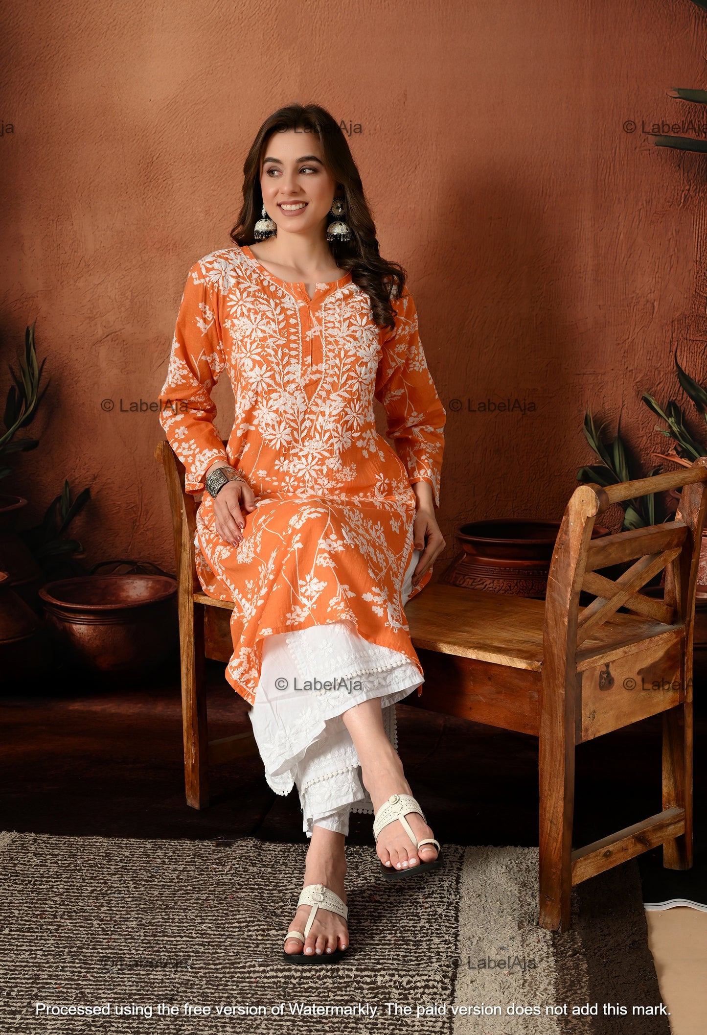 Pankhuri mulmul long chikankari kurti