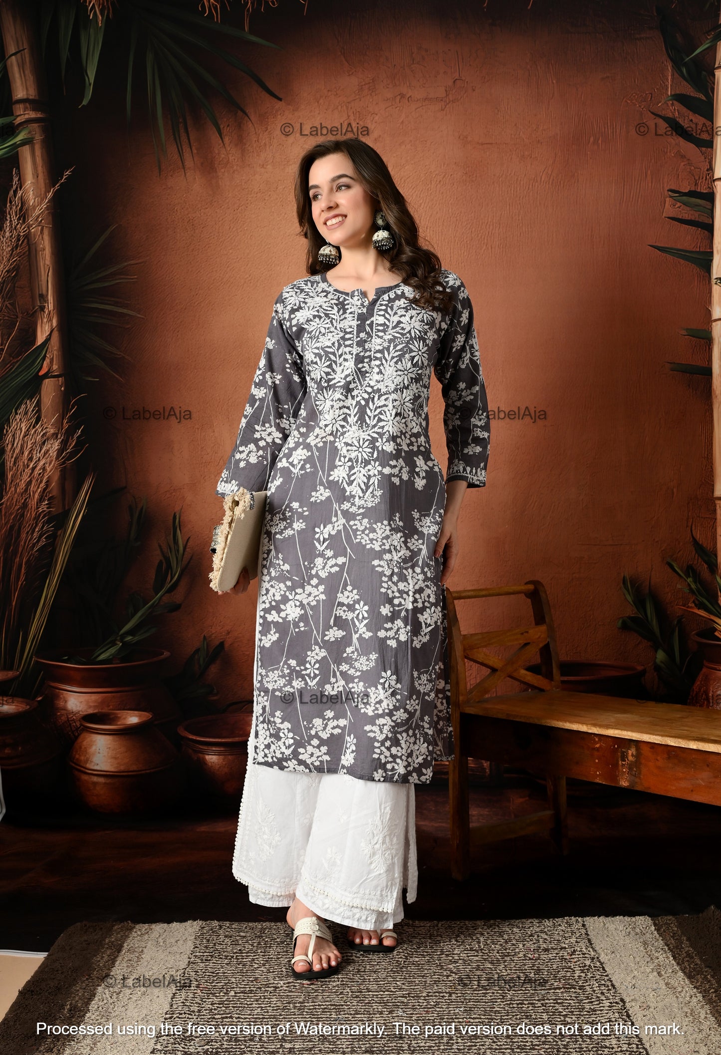 Pankhuri mulmul long chikankari kurti