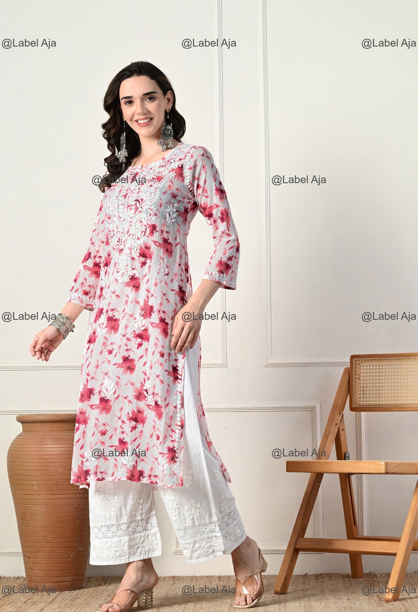 Saanjh Mulmul long chikankari kurti