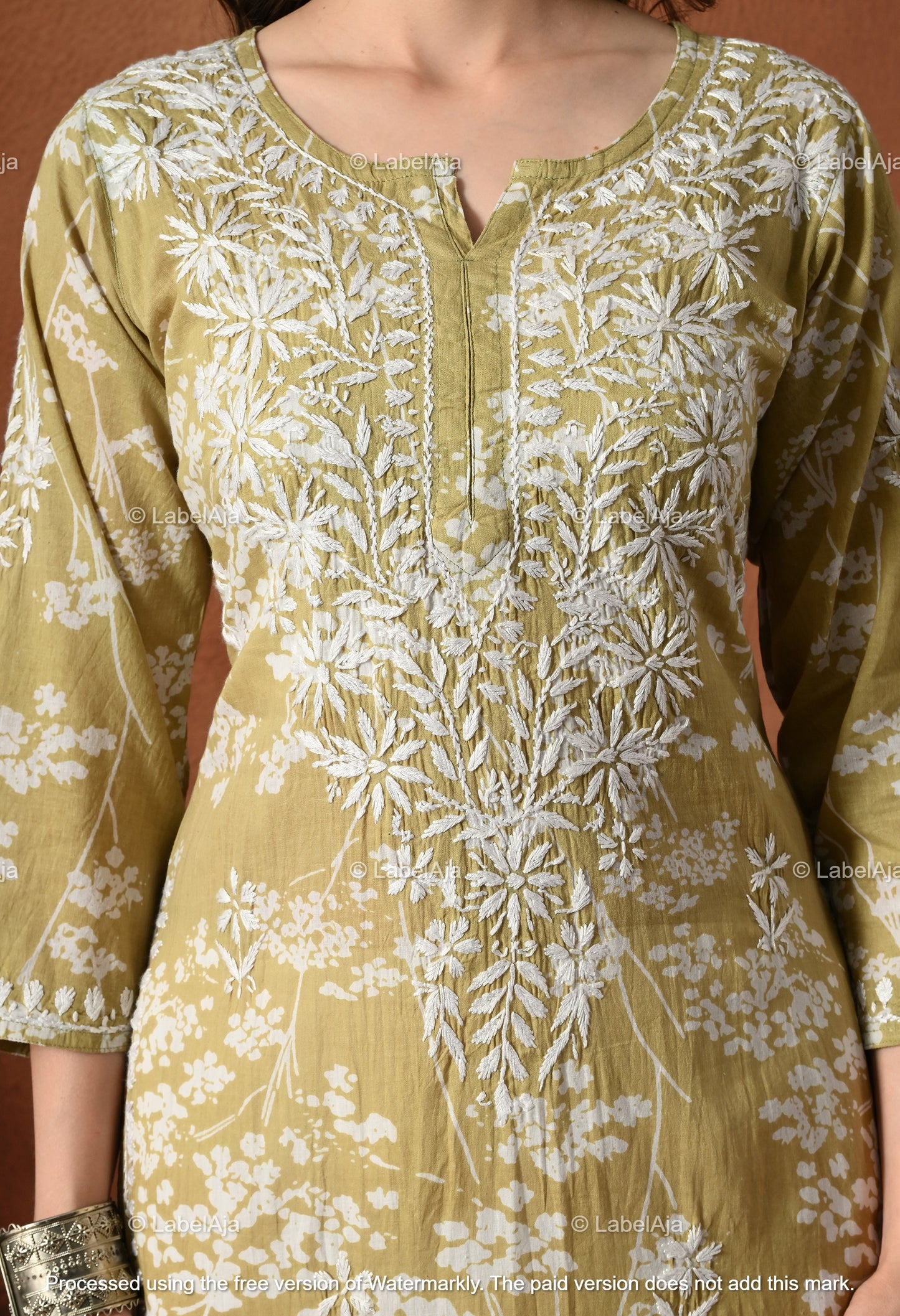 Pankhuri mulmul long chikankari kurti