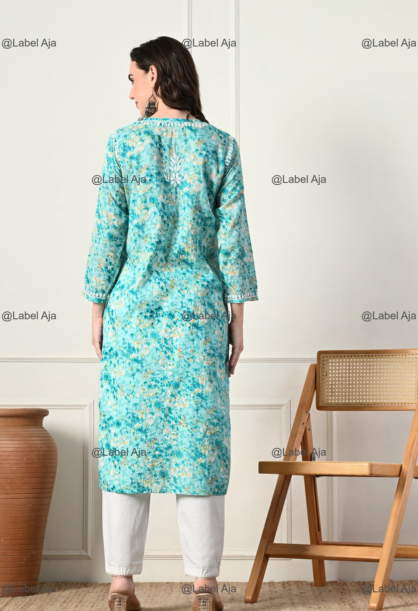Saanjh Mulmul long chikankari kurti