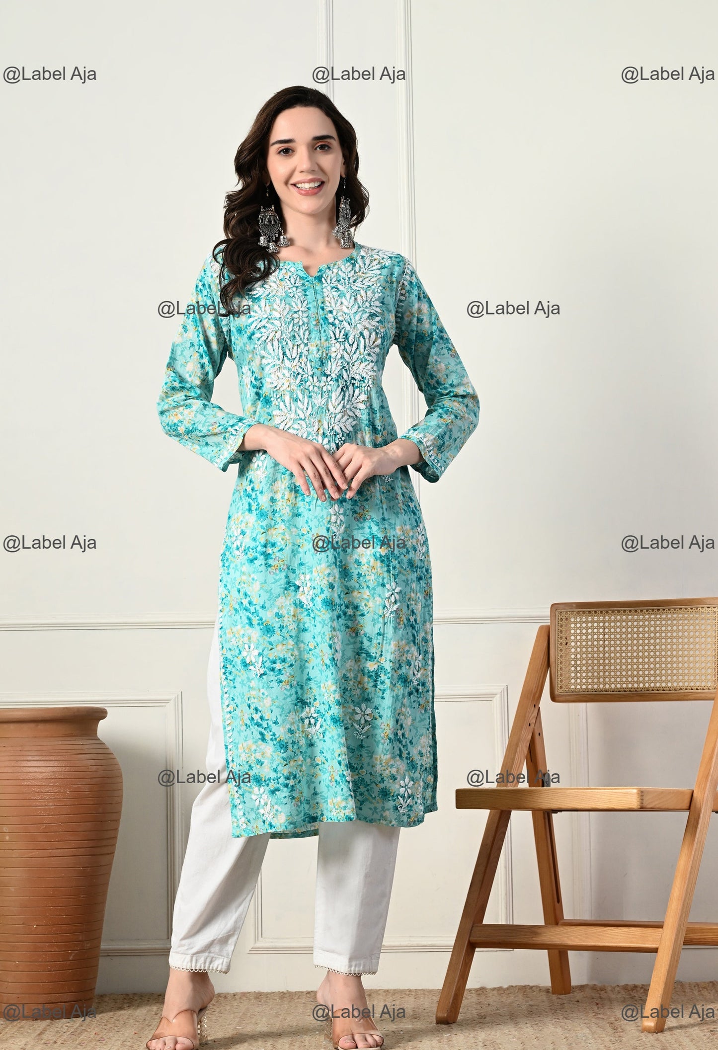 Saanjh Mulmul long chikankari kurti