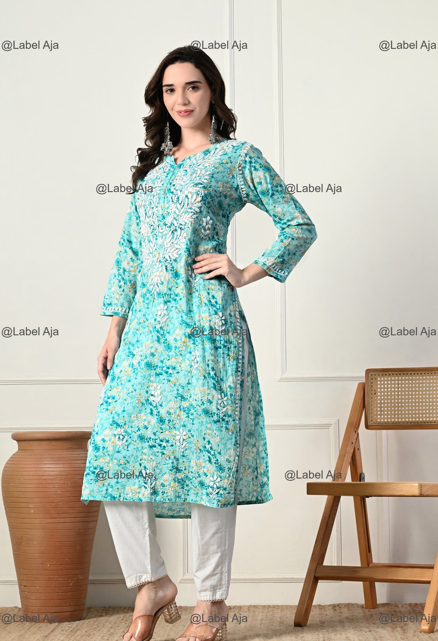 Saanjh Mulmul long chikankari kurti