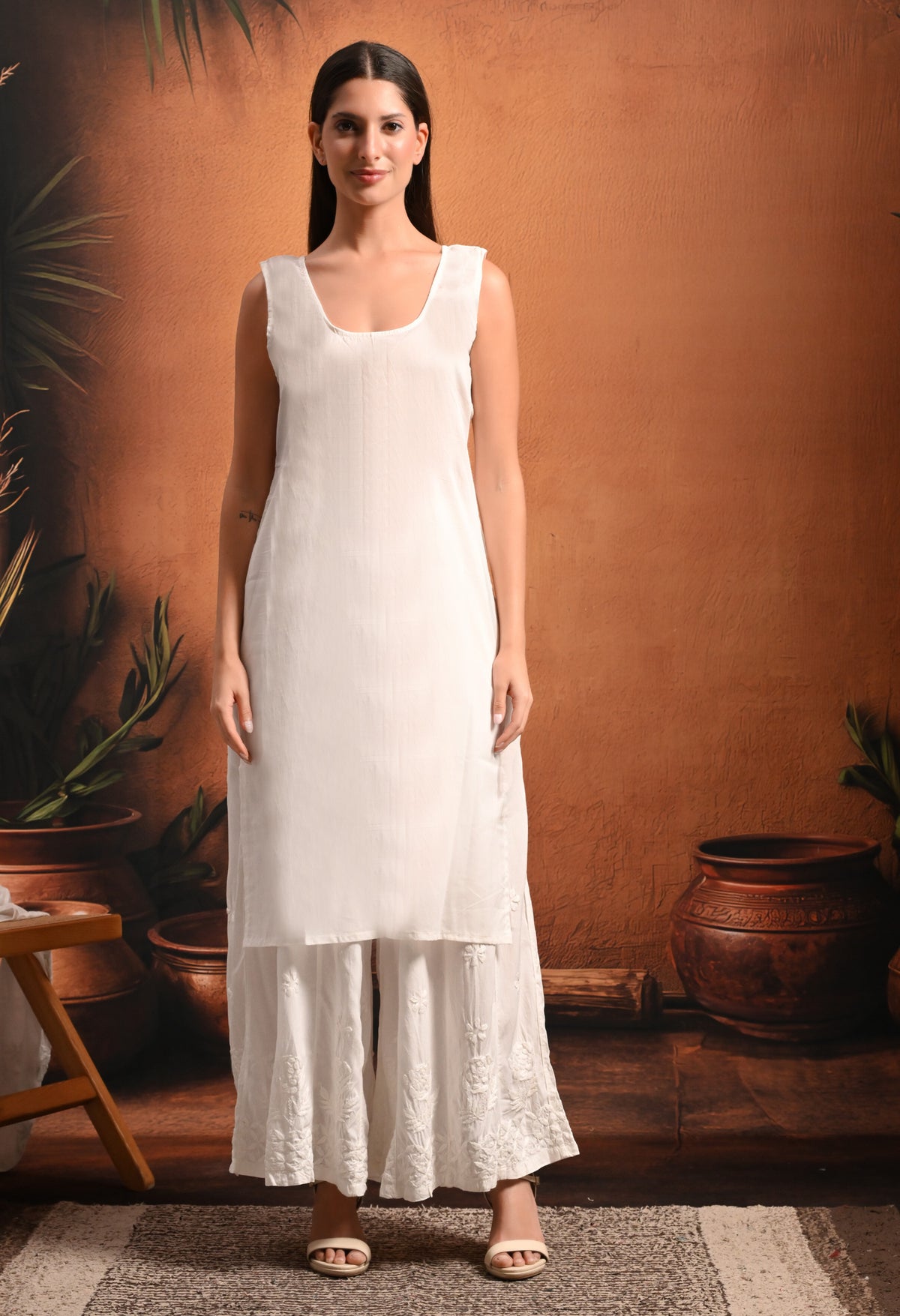 Sana viscose chikankari kurti