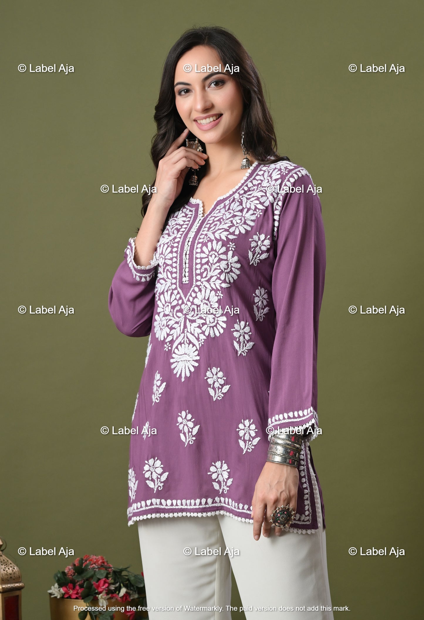 Ivana Modal short chikankari kurti