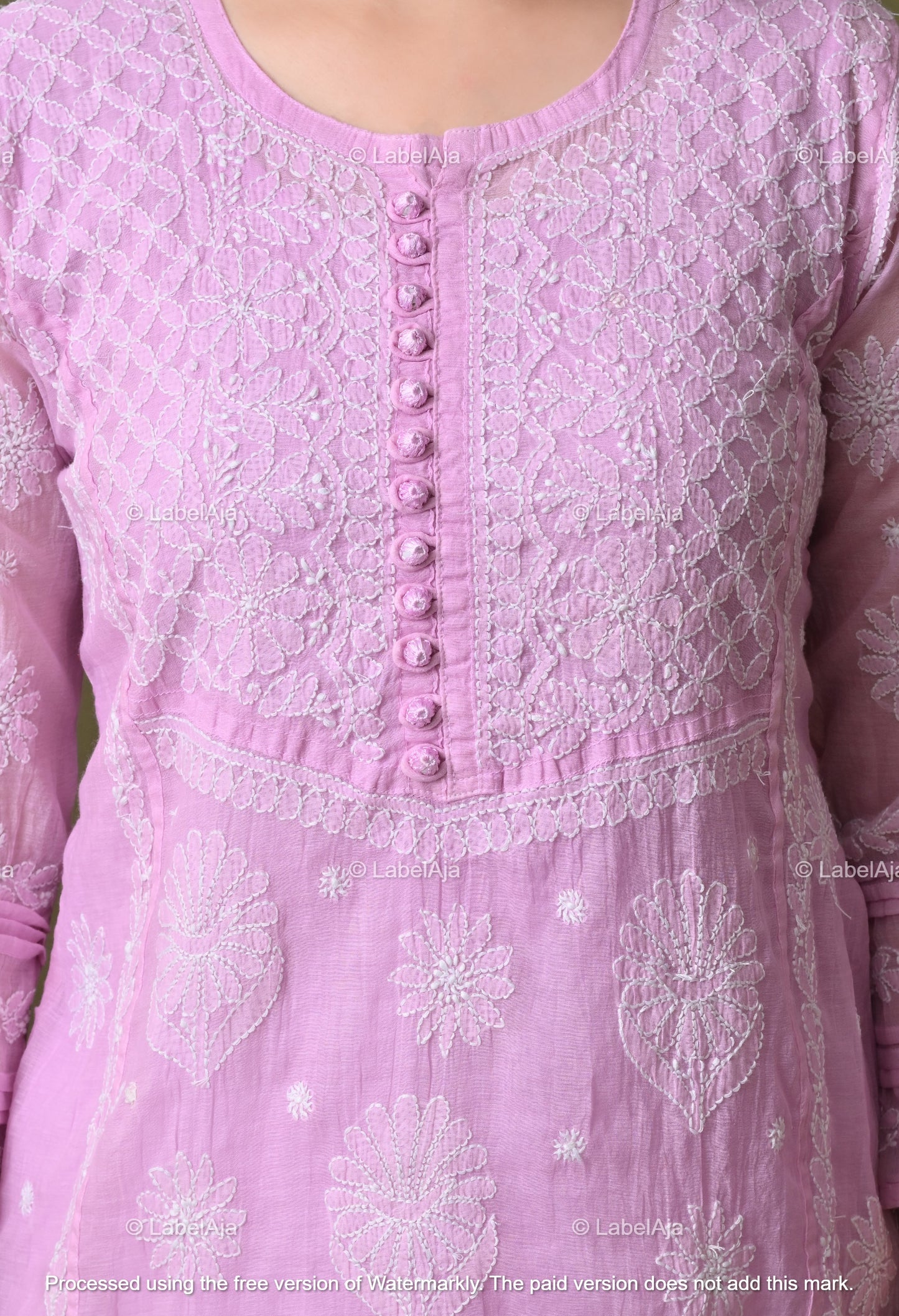 Rysa Mal chanderi silk Chikankari kurti with matching inner