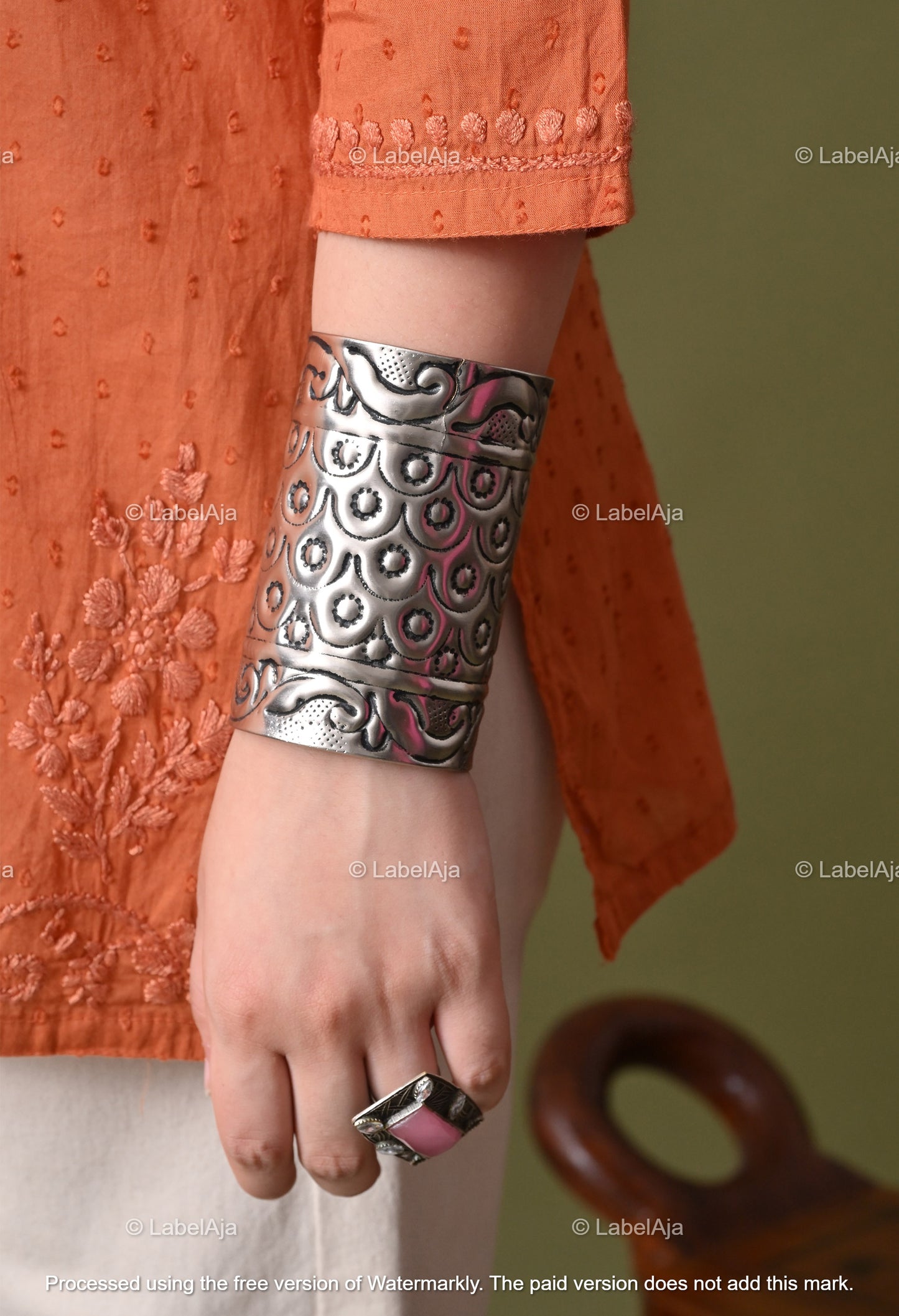 Nyla dobby cotton chikankari short top