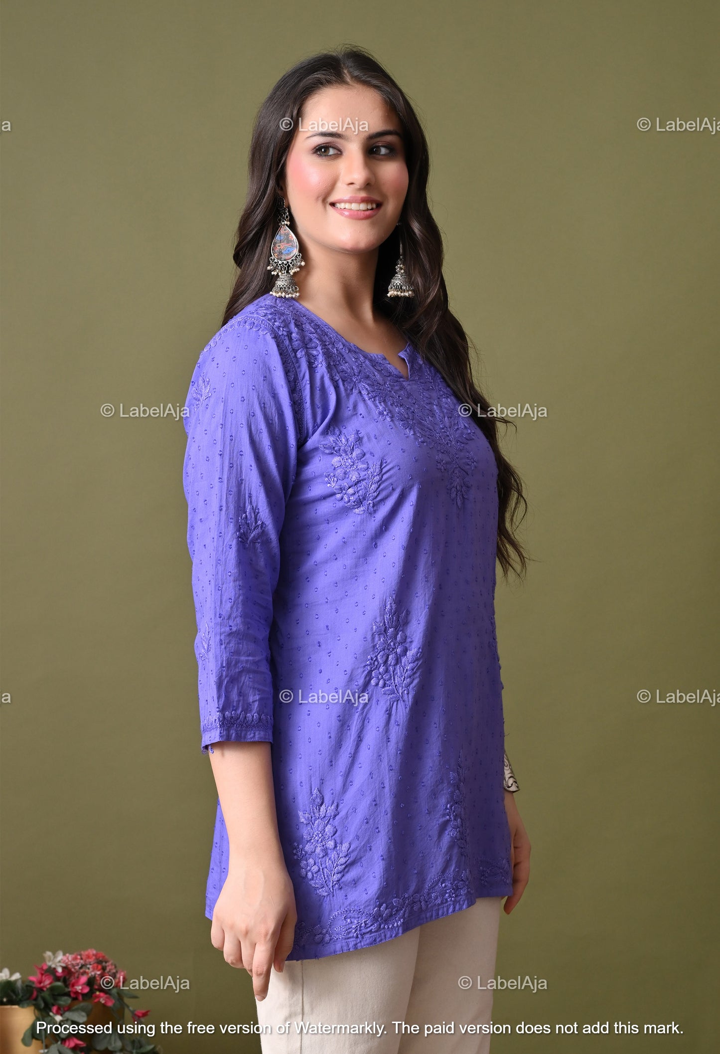 Nyla dobby cotton chikankari short top