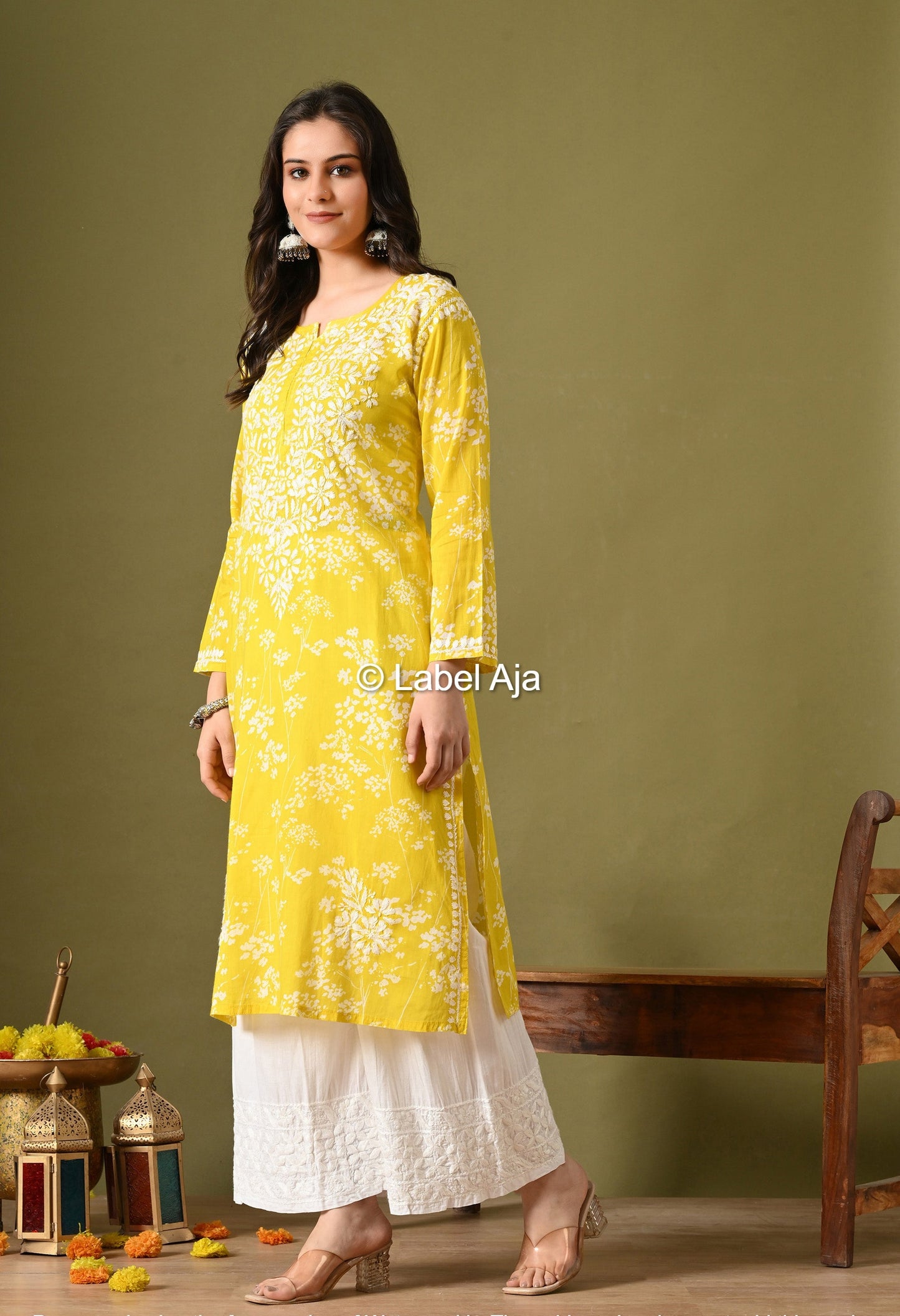 Pankhuri mulmul long chikankari kurti