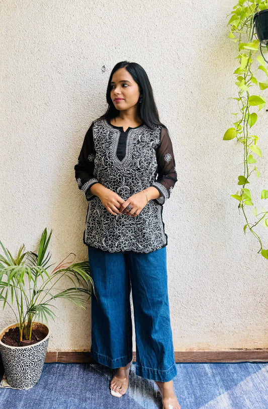 Georgette short chikankari top with matching liner