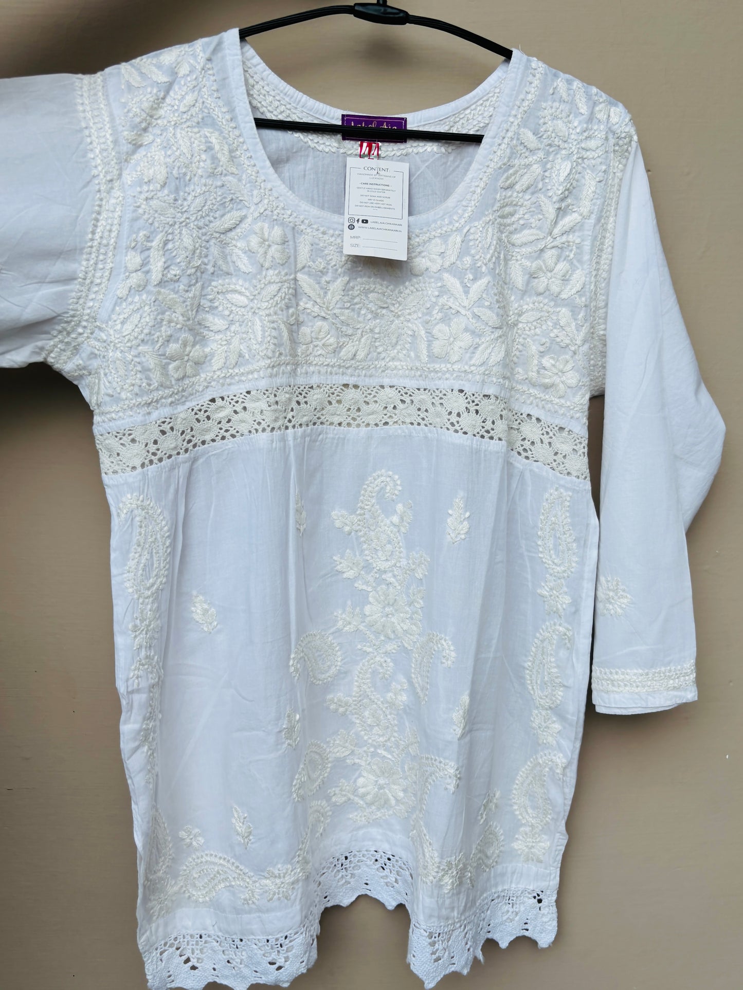 Esha mul cotton white short top with lace