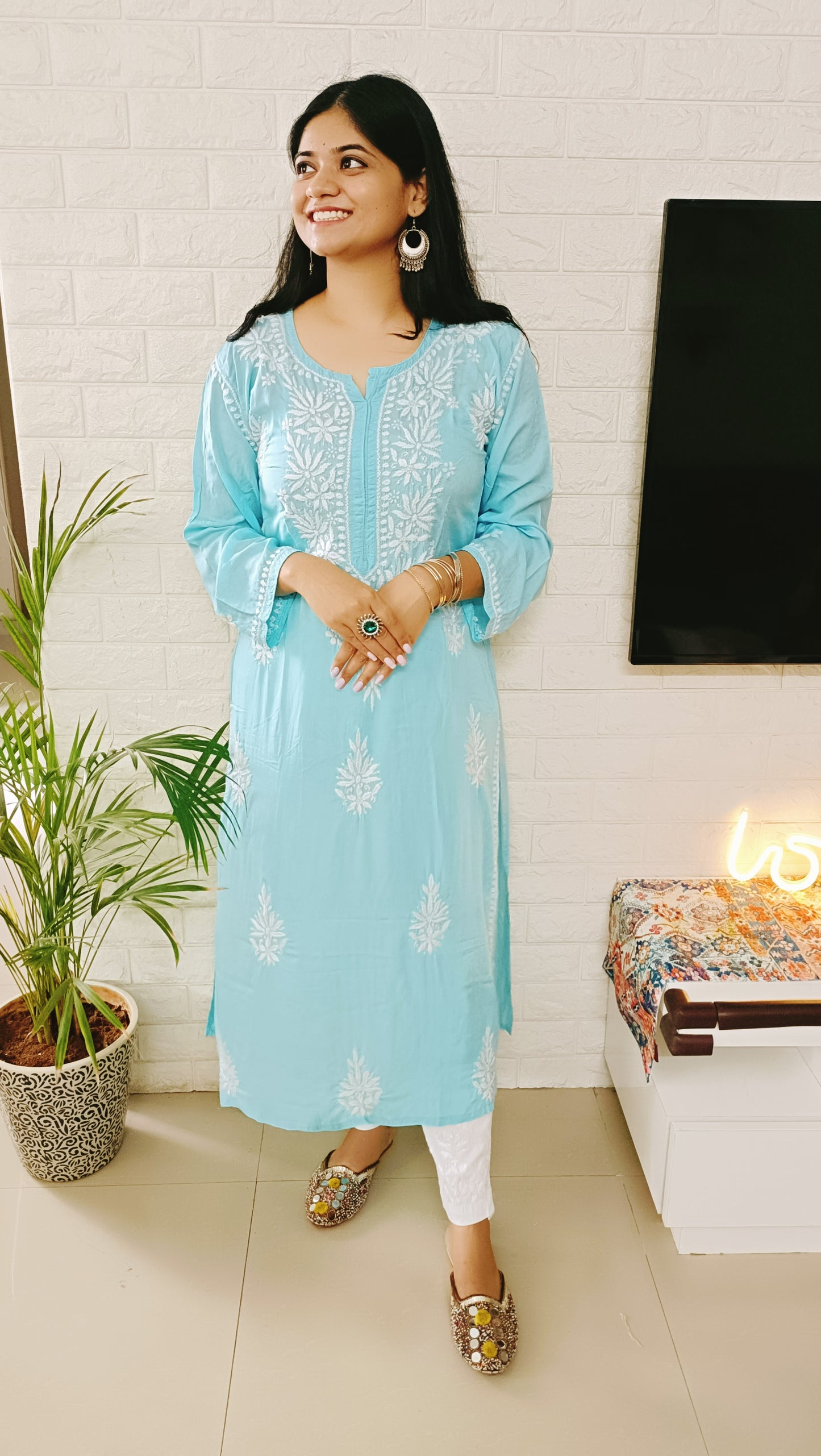 Label Aja Chikankari Modal straight long kurta - Label Aja Chikankari