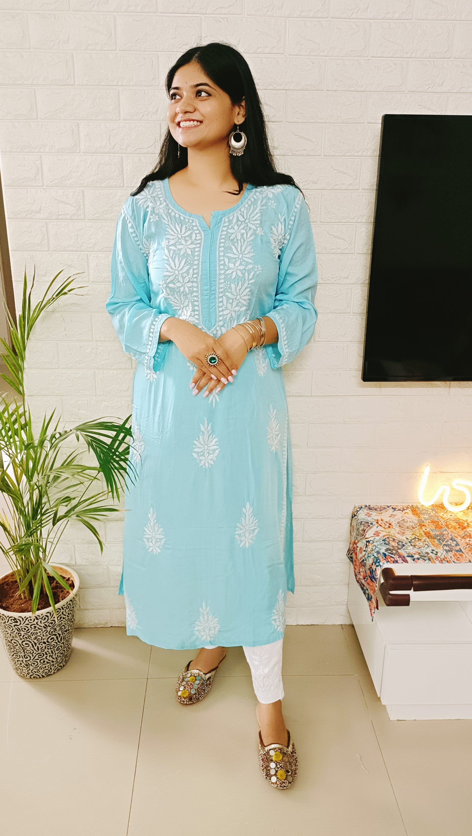 Label Aja Chikankari Modal straight long kurta - Label Aja Chikankari