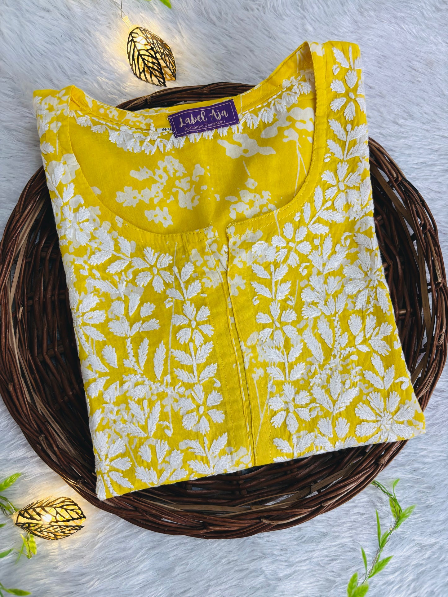 Pankhuri mulmul long chikankari kurti