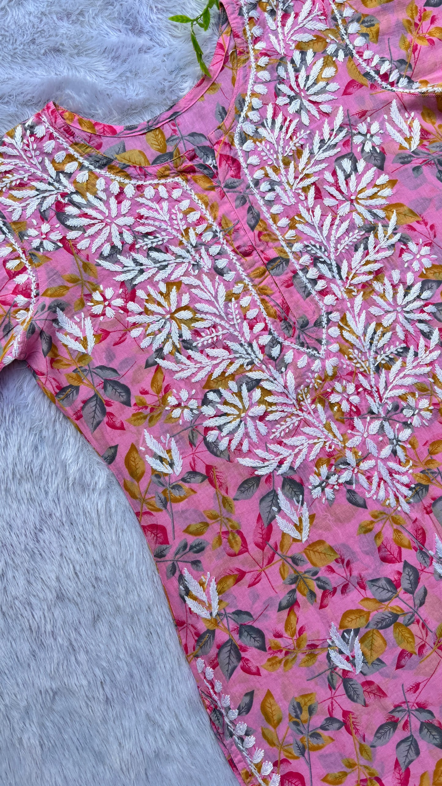 Nazneen Mulmul long chikankari kurti