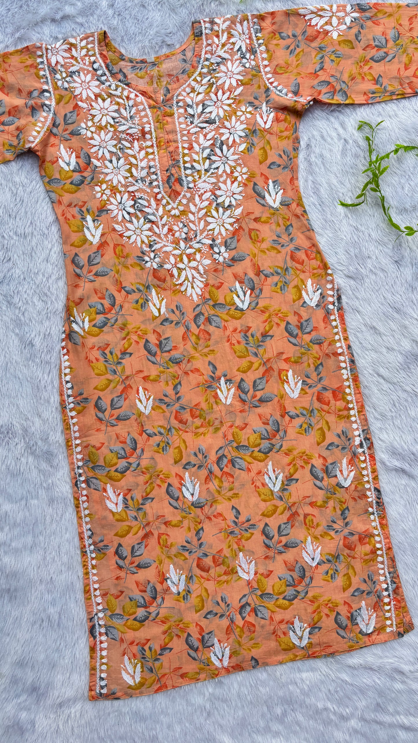 Nazneen Mulmul long chikankari kurti