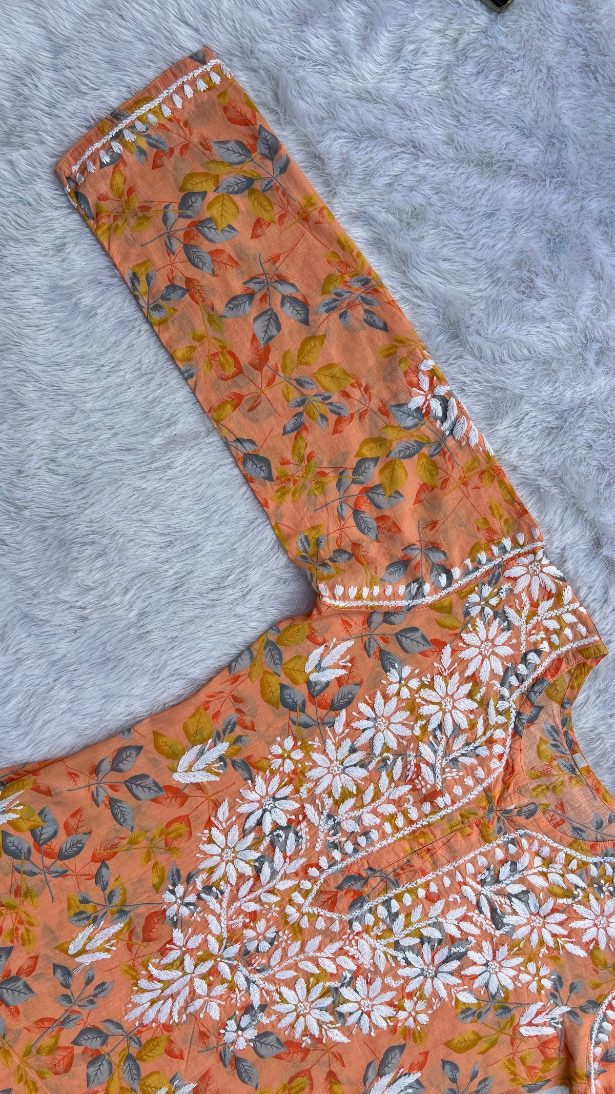 Nazneen Mulmul long chikankari kurti