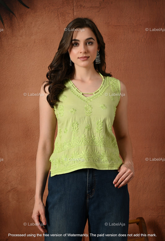 Kaavi Mul cotton chikankari short sleeveless top